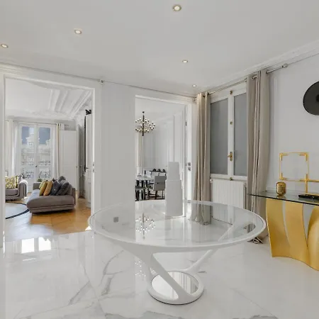 The Parisian Beauty - Ultra Luxury *