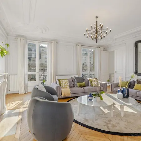 The Parisian Beauty - Ultra Luxury