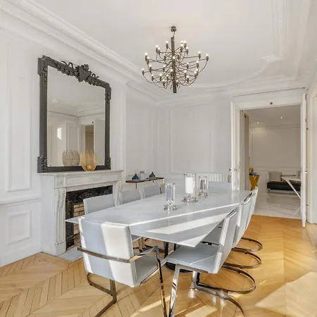 The Parisian Beauty - Ultra Luxury